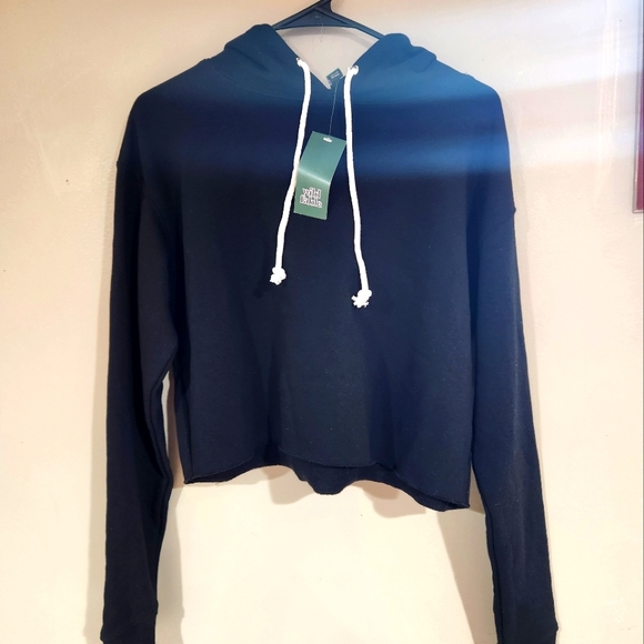 NWT Wild Fable crop hoodie black size S